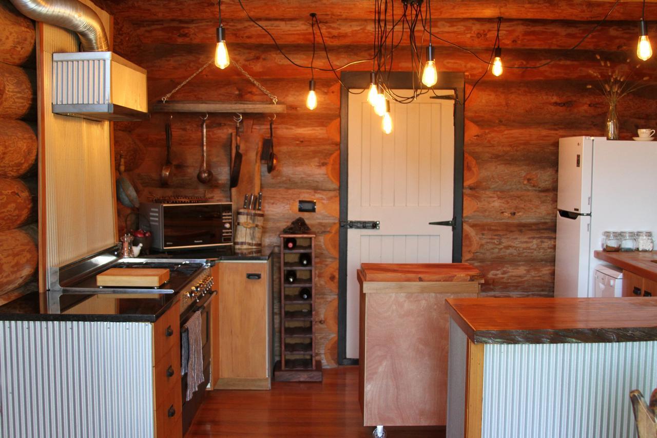 فيلا وايهيفي The Log Cabin & Packing Shed المظهر الخارجي الصورة